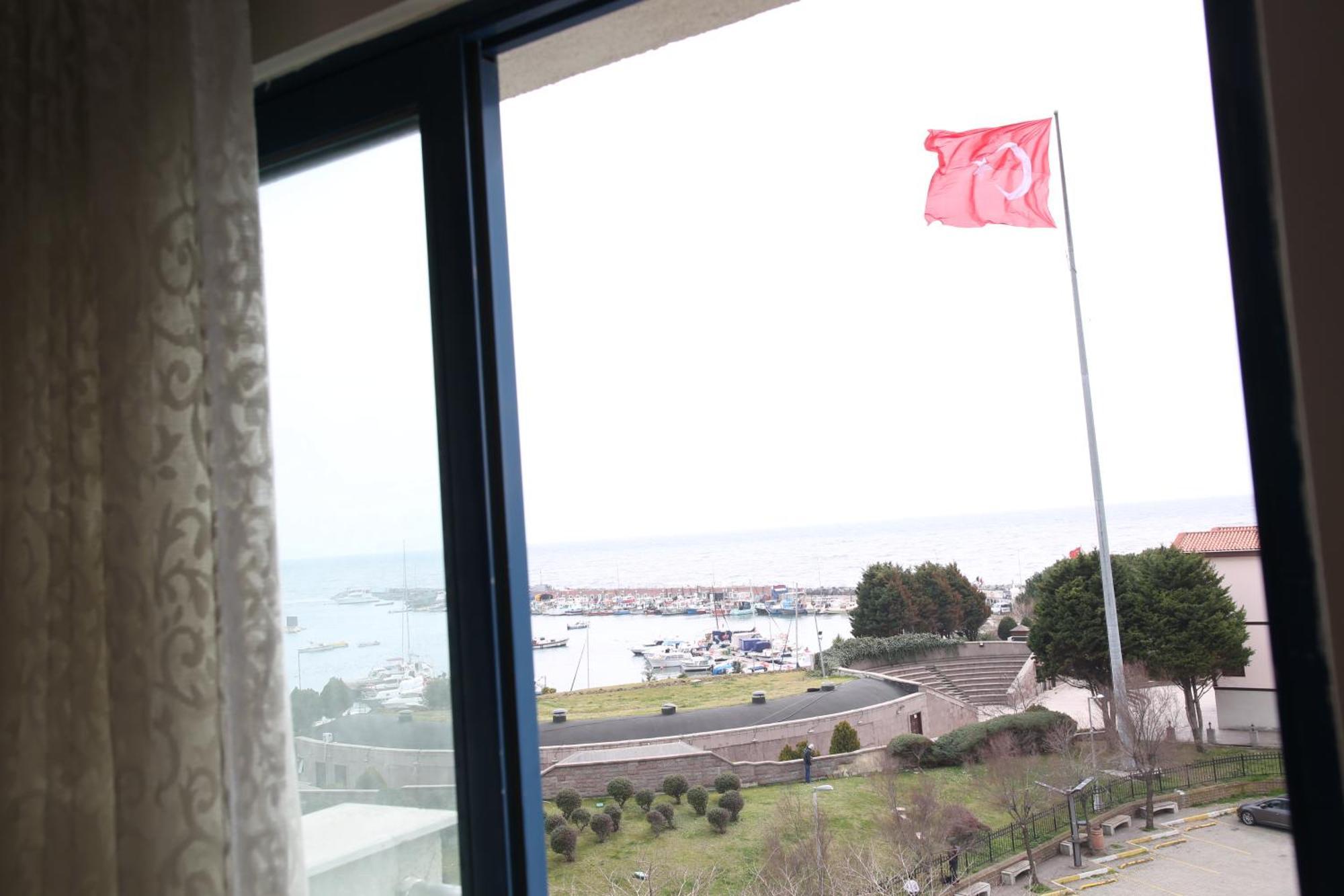 Asim Ve Nurhan Kocabiyik Oegretmenevi Istanbul Bagian luar foto