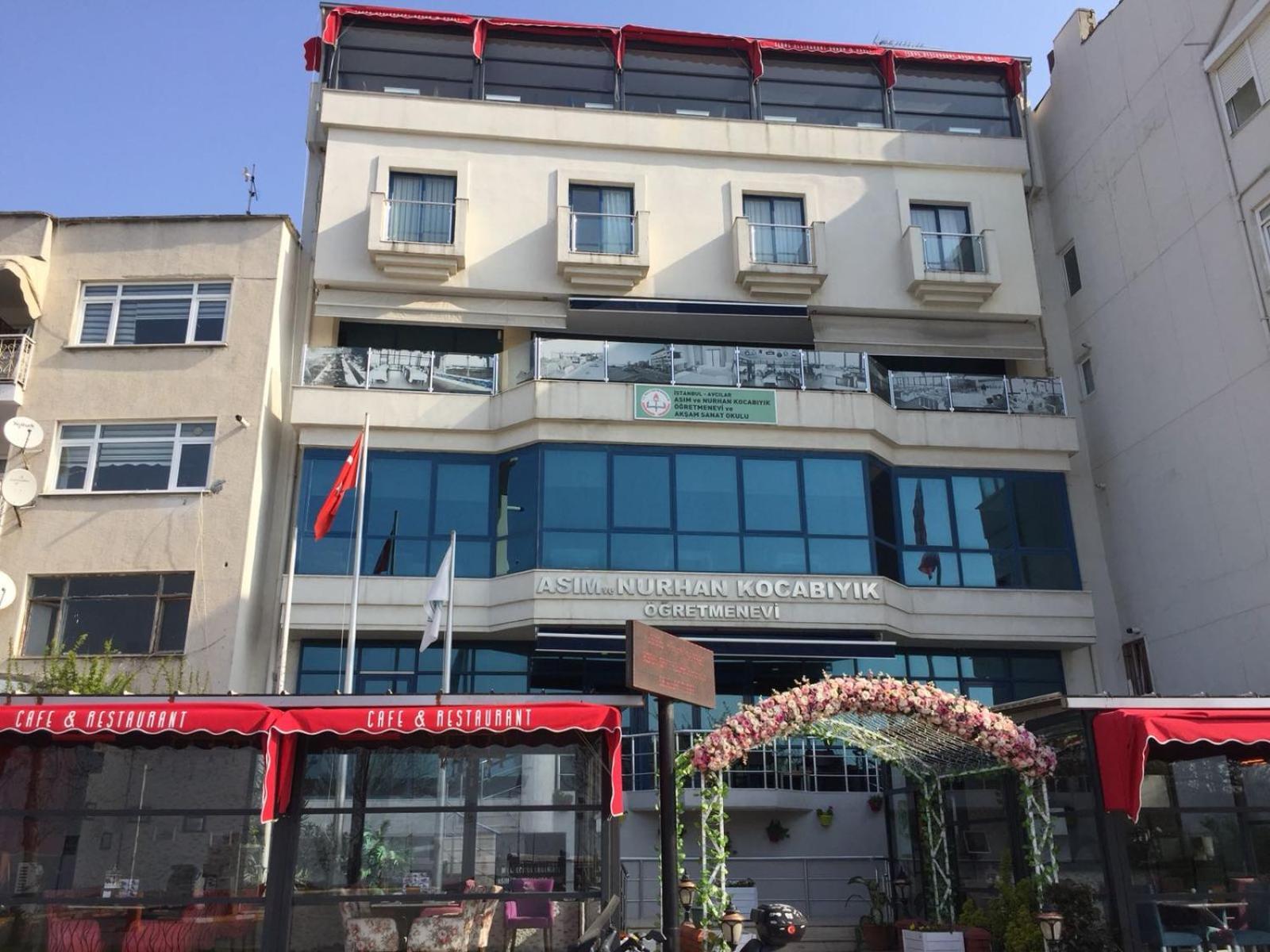 Asim Ve Nurhan Kocabiyik Oegretmenevi Istanbul Bagian luar foto